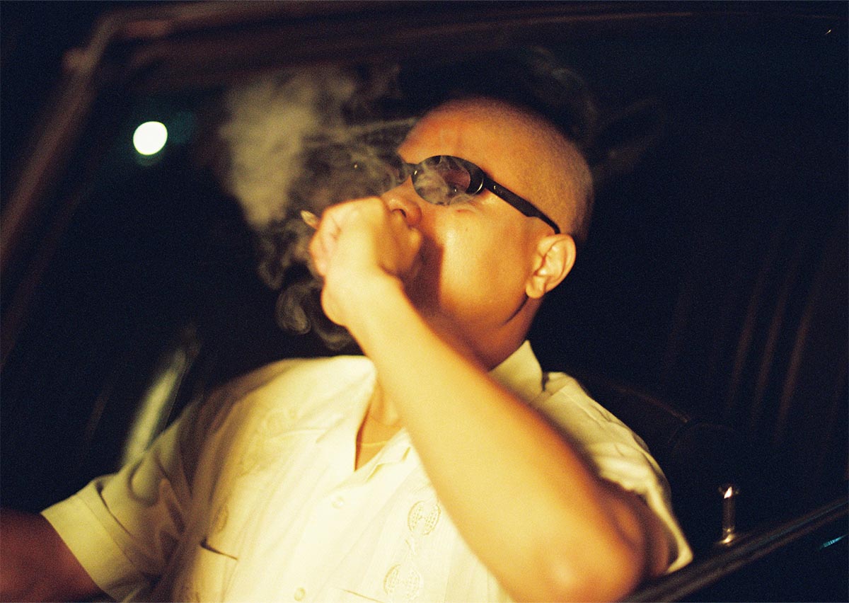 Model - EIGHT / Black