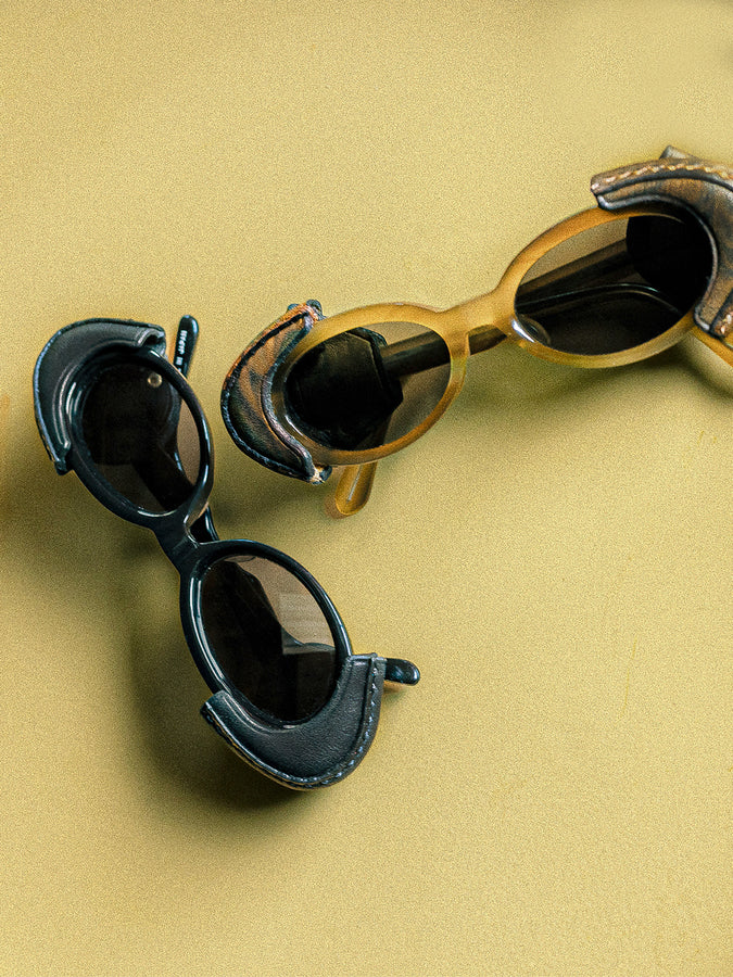 EIGHT LEATHER SHADE